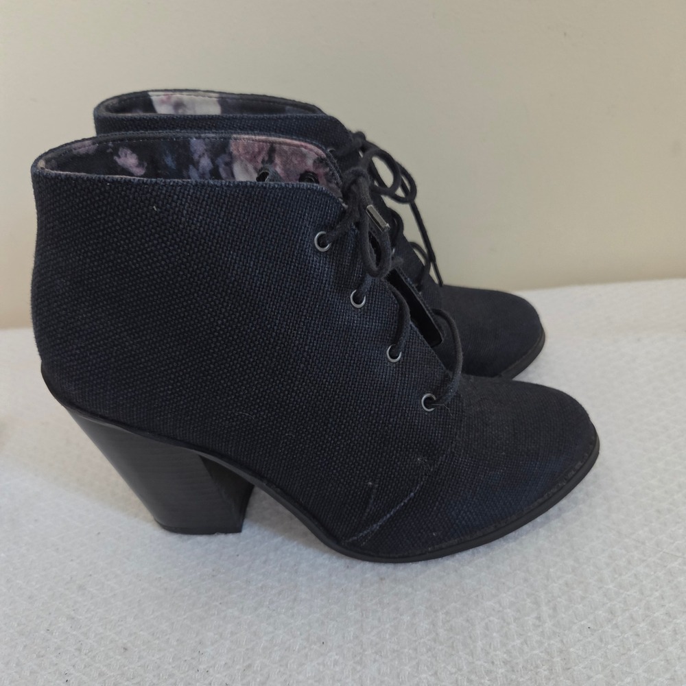 Call It Spring Womens Black Canvas Lace Up Block Heel Ankle Boots Size 7